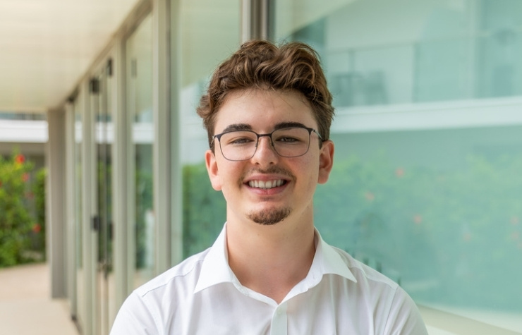 julian krueger portrait